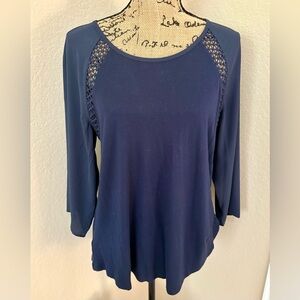 Ann Taylor LOFT : Navy 3/4 Sleeve Top with Crochet Detail
